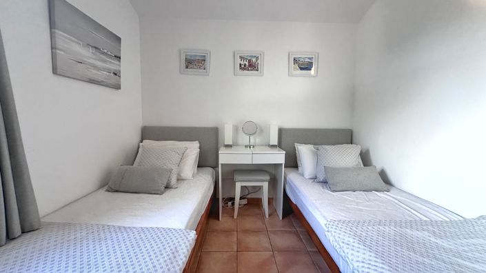 Image No.18-3 Bed Villa for sale