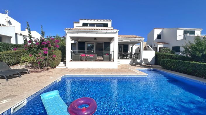 Image No.2-3 Bed Villa for sale