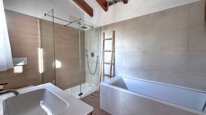 Image No.24-3 Bed Villa for sale
