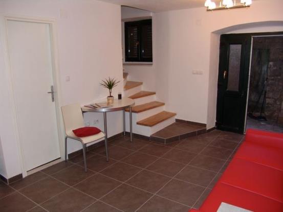 Image No.5-2 Bed House for sale