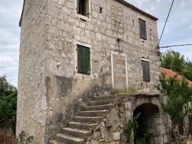 Image No.12-Maison / Villa de 4 chambres à vendre à Bogomolje