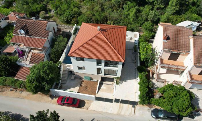 Image No.2-4 Bed House/Villa for sale