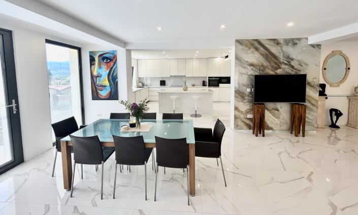 Image No.3-4 Bed House/Villa for sale