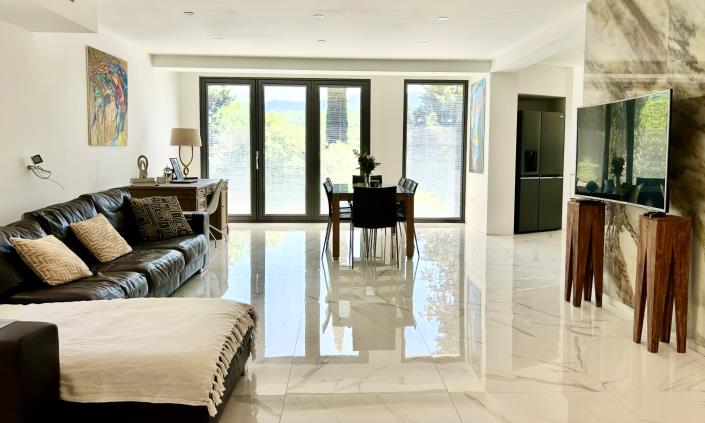 Image No.6-4 Bed House/Villa for sale