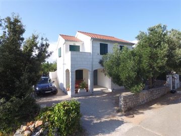 6 Bed House for sale