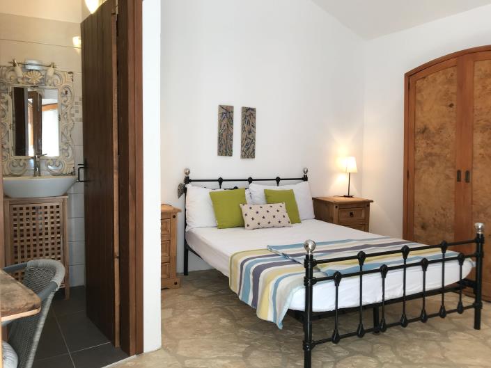 Image No.3-3 Bed House for sale