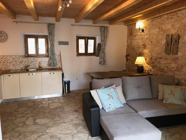 Image No.9-3 Bed House for sale