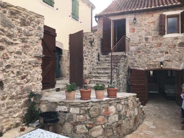 Image No.14-3 Bed House for sale