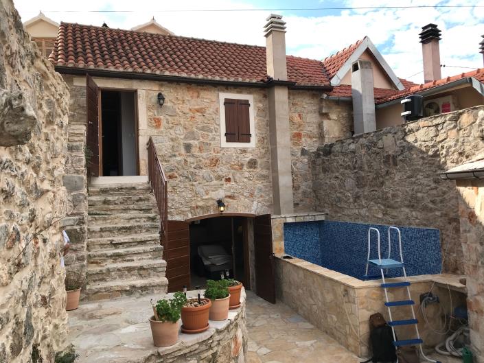 Image No.2-3 Bed House for sale