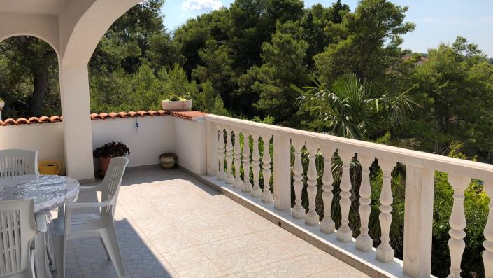 Image No.12-7 Bed House for sale