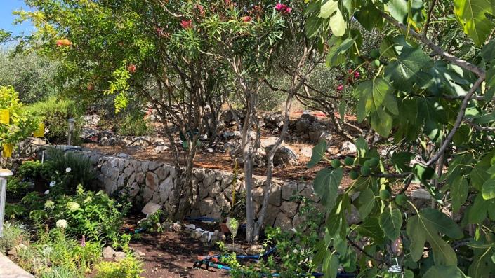 Image No.18-7 Bed House for sale