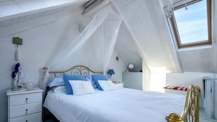 Image No.13-4 Bed Country House for sale