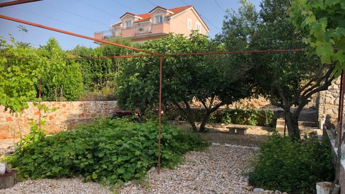 Image No.5-6 Bed House for sale