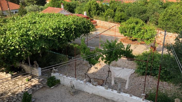 Image No.9-6 Bed House for sale