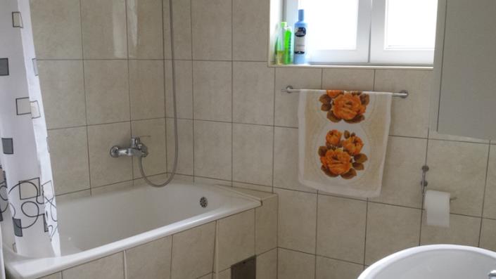 Image No.12-3 Bed House for sale