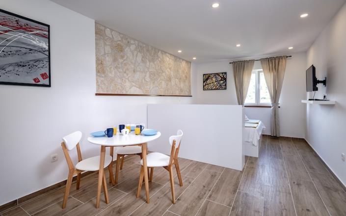 Image No.9-2 Bed Apartment for sale