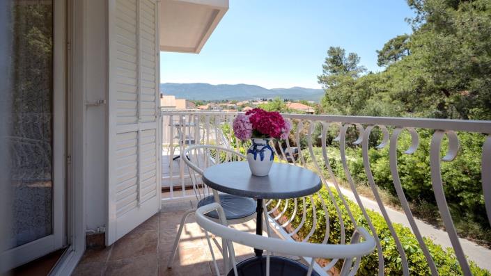 Image No.8-Commercial de 15 chambres à vendre à Vrboska