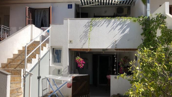 Image No.12-2 Bed Apartment for sale