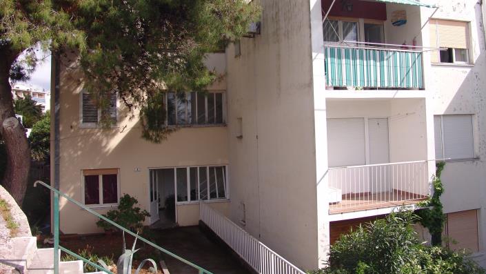 Image No.2-Appartement de 2 chambres à vendre à Hvar