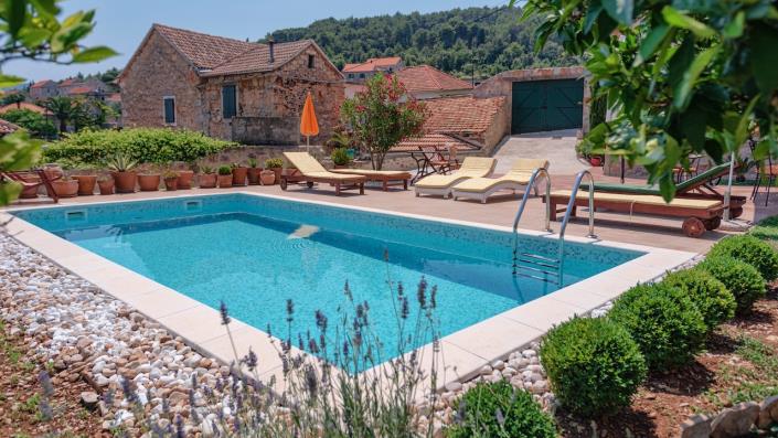 Image No.3-Maison de 5 chambres à vendre à Vrbanj