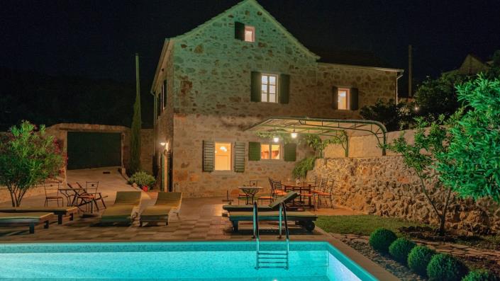 Image No.22-Maison de 5 chambres à vendre à Vrbanj