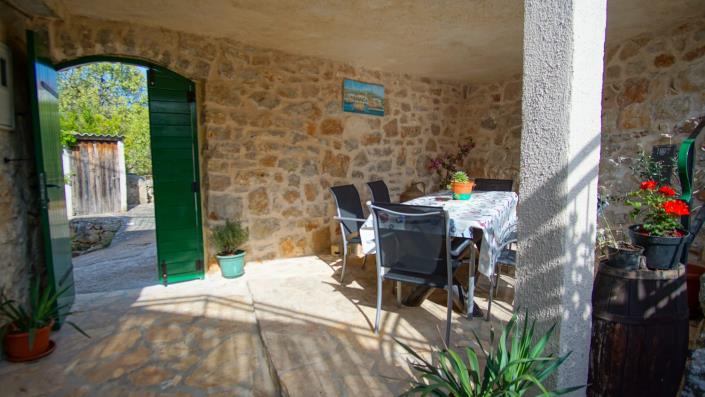 Image No.8-3 Bed House for sale