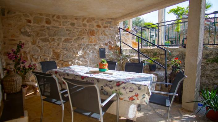 Image No.9-3 Bed House for sale