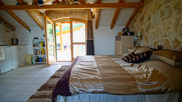 Image No.12-3 Bed House for sale