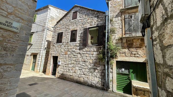Image No.1-Maison de 3 chambres à vendre à Stari Grad