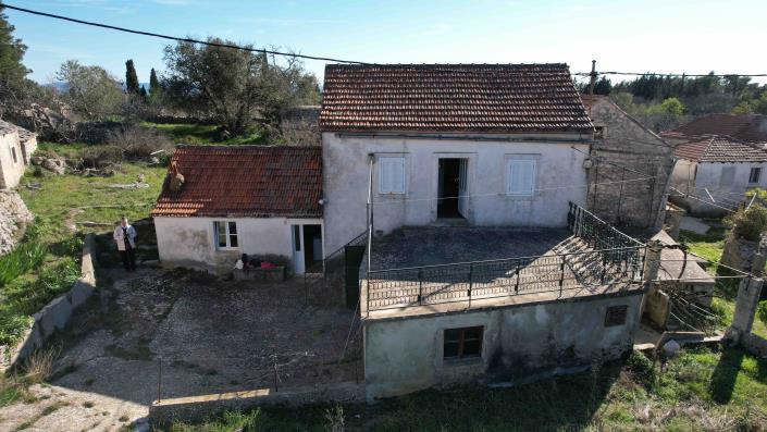 Image No.4-Maison de 4 chambres à vendre à Gdinj