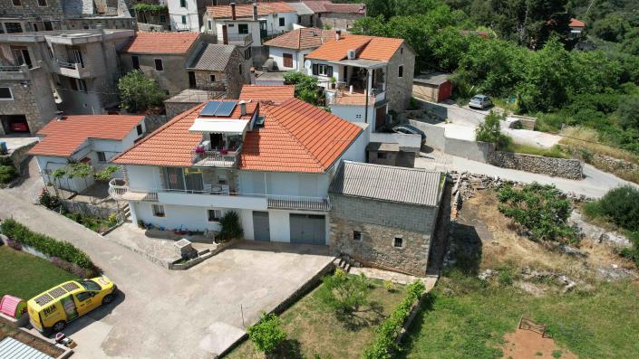 Image No.2-2 Bed House for sale