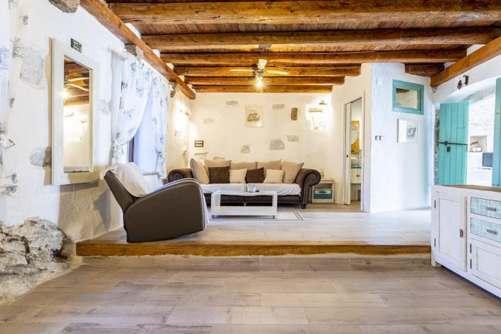 Image No.3-3 Bed House for sale