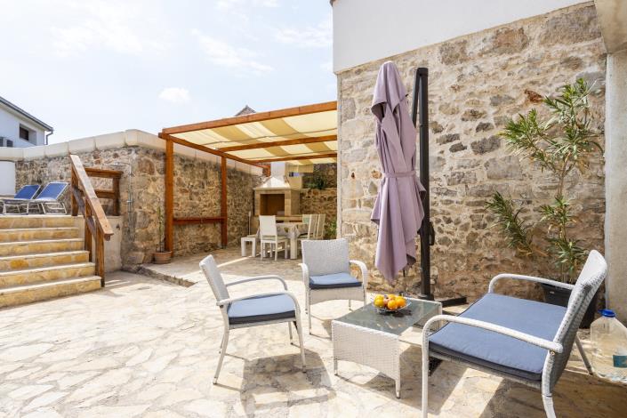 Image No.15-3 Bed House for sale