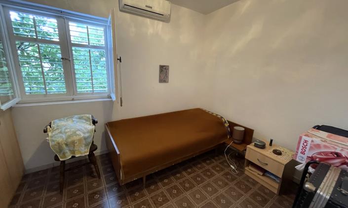 Image No.11-3 Bed House for sale