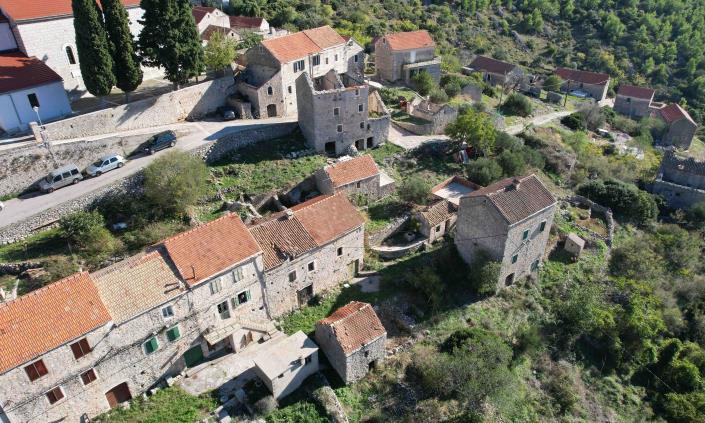 Image No.2-House for sale