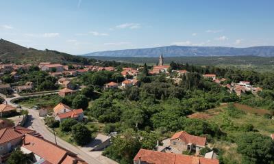 1 - Vrbanj, House