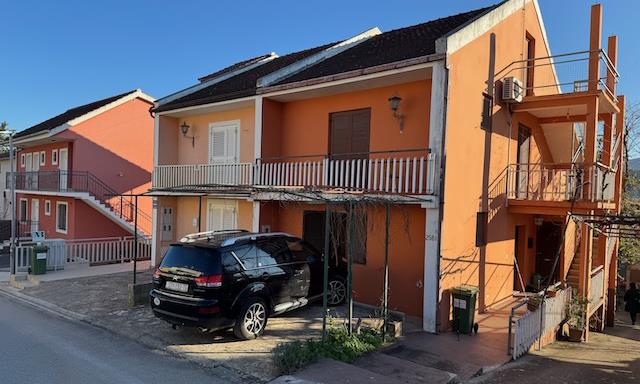 Image No.1-Maison de 3 chambres à vendre à Vrboska