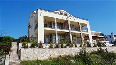 2 Bed Apartment for sale