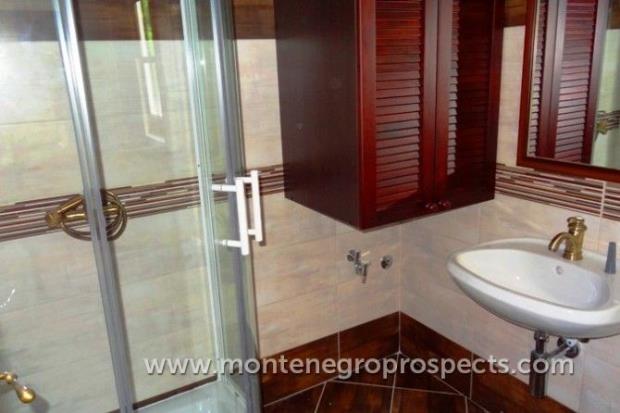 Image No.5-Maison à vendre à Kotor