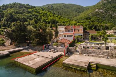 7 Bed House for sale