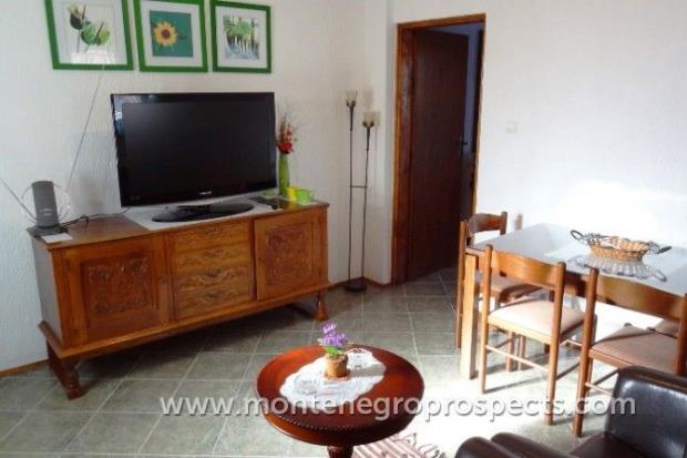 Image No.7-7 Bed House for sale