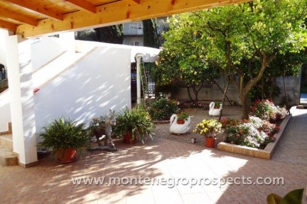 Image No.11-7 Bed House for sale