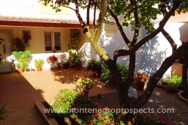 Image No.14-7 Bed House for sale