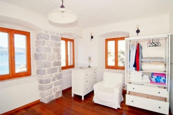 Image No.15-Villa for sale