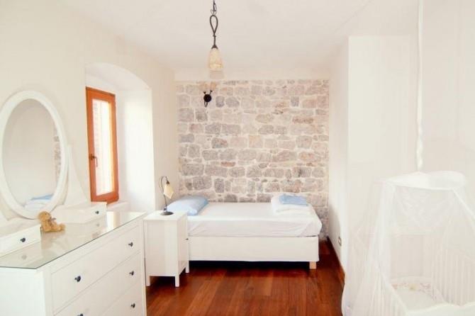 Image No.16-Villa for sale