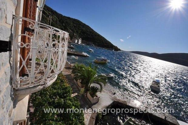 Image No.3-Villa for sale