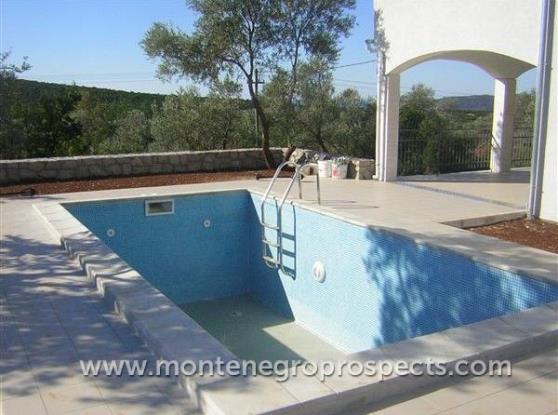 Image No.5-House for sale