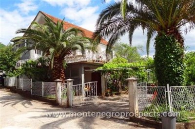 Maison de 4 chambres à vendre à Tivat