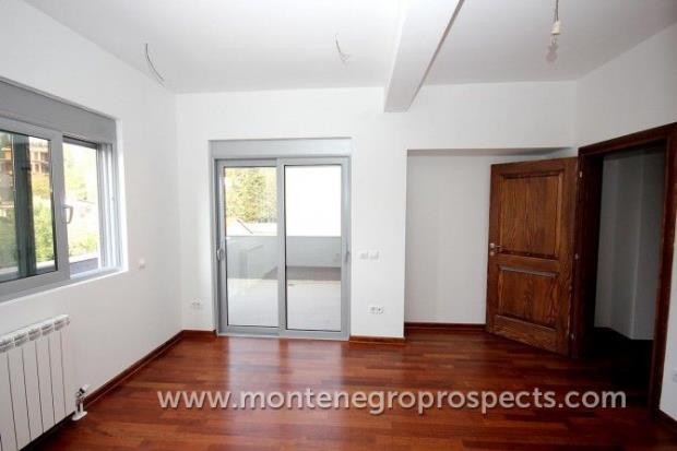 Image No.9-3 Bed Villa for sale