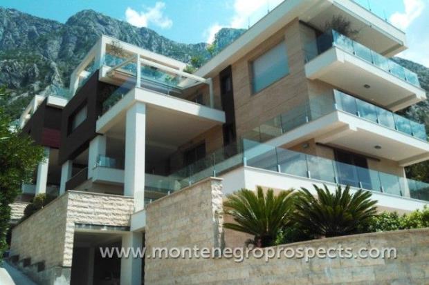 Image No.2-Appartement de 2 chambres à vendre à Kotor